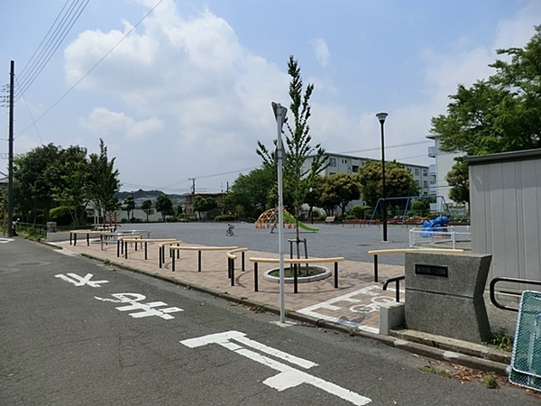 【1号棟】栄区新築戸建3台駐車可納戸SIC(桂台第二公園)