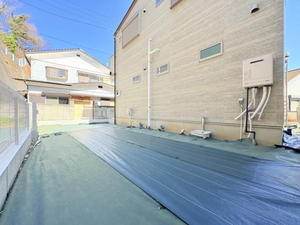 横須賀市新築戸建駅歩8分SIC庭付ウッドデッキ