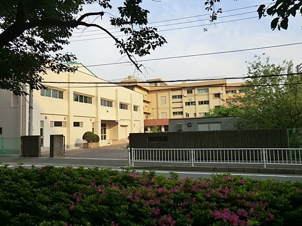 【1号棟】座間市新築戸建LDK18帖インナーバルコニー(座間市立相模中学校)