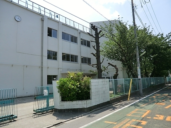 【2号棟】世田谷区新築戸建2台駐車可パントリー(世田谷区立山野小学校)
