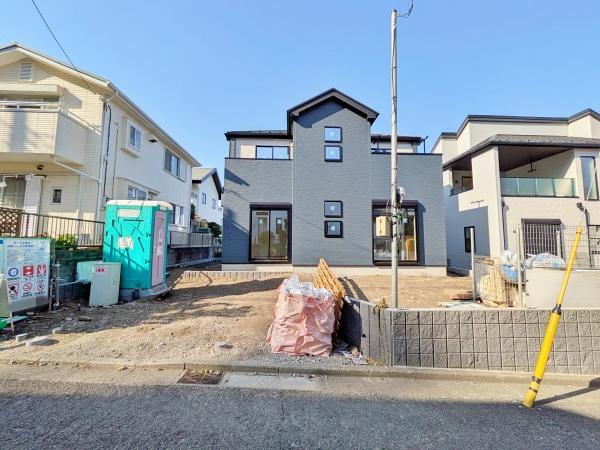 金沢区新築戸建2台駐車可SIC南向き庭付