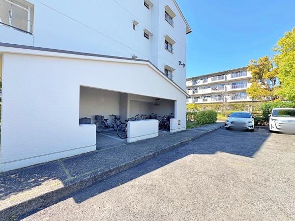金沢シーサイドタウンなぎさ団地　7号棟【駅歩5分】