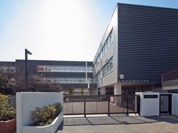 フジトピア川崎【2駅5路線利用可オートロック】(川崎市立御幸小学校)