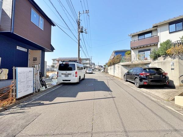 青葉区新築戸建ロフト吹抜カースペース