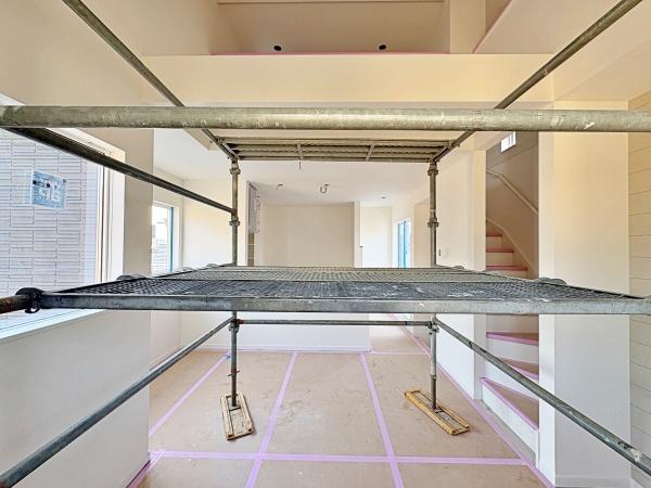 青葉区新築戸建ロフト吹抜カースペース