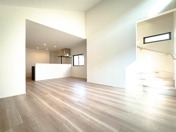 【1号棟】戸塚区新築戸建WICパントリー