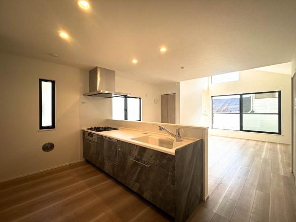 【1号棟】戸塚区新築戸建WICパントリー