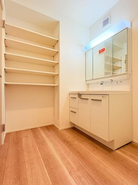 【1号棟】都筑区新築戸建ビルトイン車庫WIC