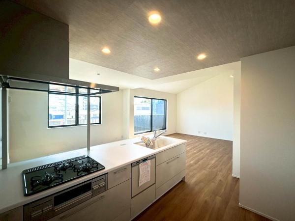 【6号棟】藤沢市新築戸建パントリールーバル