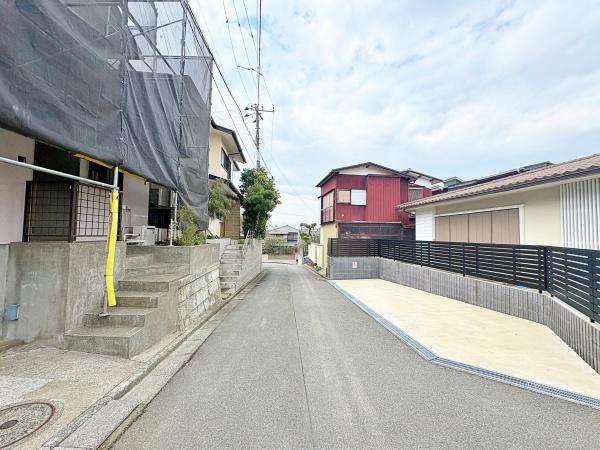 鎌倉市新築戸建カースペース3台敷地面積77坪超