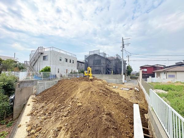鎌倉市新築戸建カースペース3台敷地面積77坪超