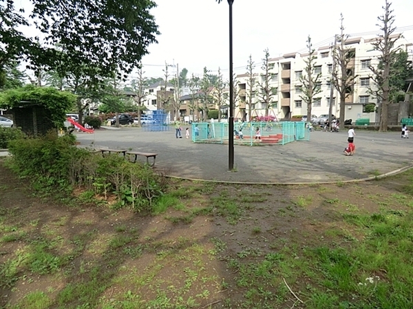 横浜市神奈川区子安台２丁目の中古一戸建て(子安台第二公園)