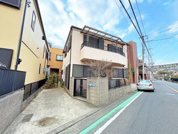鶴見区中古戸建カースペース主寝室約7.5帖