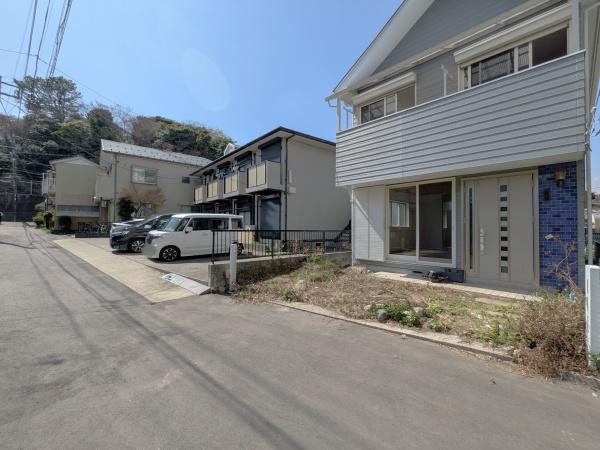 金沢区中古戸建駅平坦5分カースペース