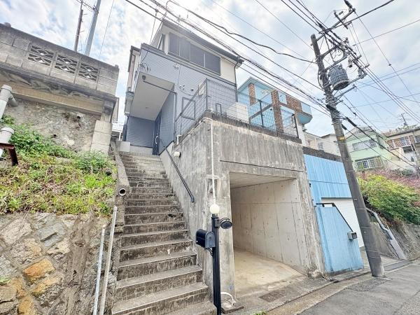 港南区中古戸建カースペース陽当り・通風良好ロフト