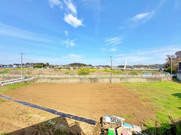 藤沢市新築戸建2台駐車可パントリーウッドデッキ