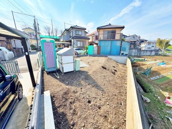 藤沢市新築戸建2台駐車可パントリーウッドデッキ