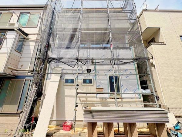 川崎市新築戸建ビルトイン車庫駅歩4分
