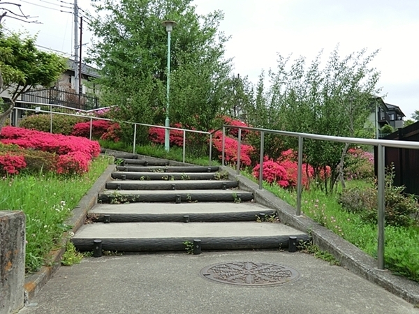 【2号棟】町田市新築戸建パントリー南向きLDK(本町田見晴らし公園)