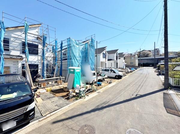 【2号棟】都筑区新築戸建パントリーリネン棚
