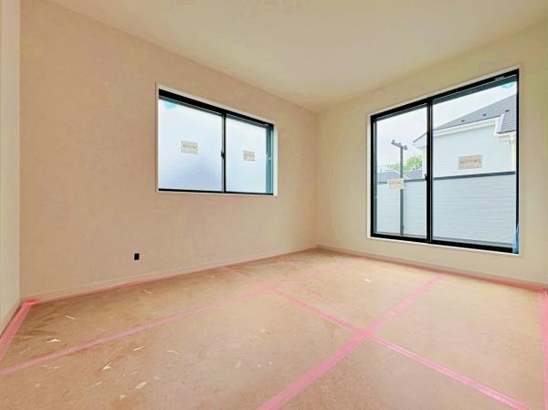 【8号棟】都筑区新築戸建パントリーリネン庫