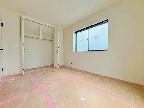 【8号棟】都筑区新築戸建パントリーリネン庫