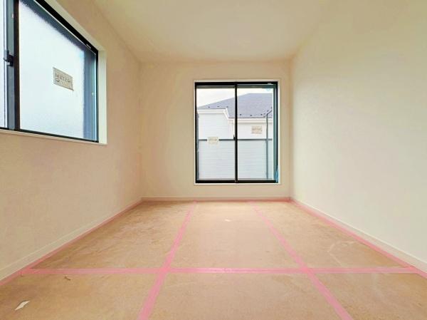 【8号棟】都筑区新築戸建パントリーリネン庫