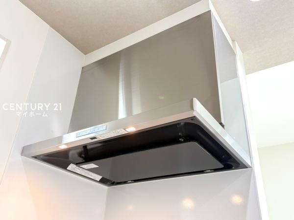【7号棟】都筑区新築戸建パントリーリネン庫