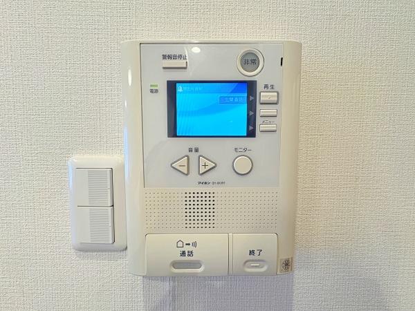 ダイアパレス生麦第３【角部屋駅歩5分】