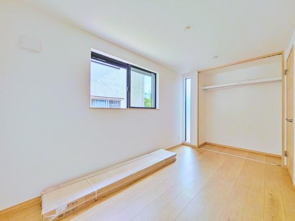 【B号棟】川崎市新築戸建ビルトイン車庫LDK18帖以上