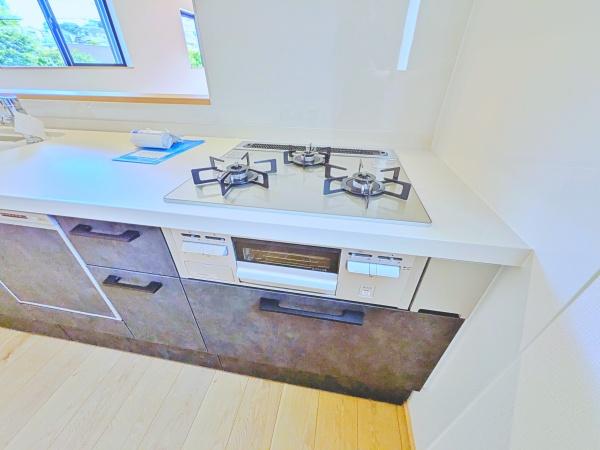 【B号棟】川崎市新築戸建ビルトイン車庫LDK18帖以上