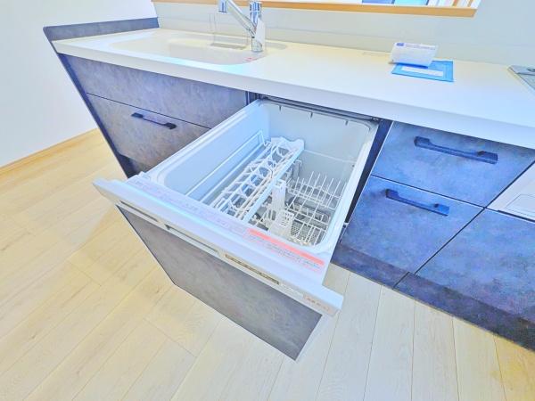 【B号棟】川崎市新築戸建ビルトイン車庫LDK18帖以上