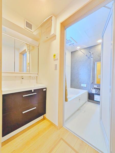 【B号棟】川崎市新築戸建ビルトイン車庫LDK18帖以上