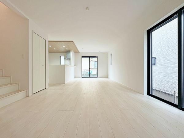 【1号棟】町田市新築戸建2台駐車可LDK20帖