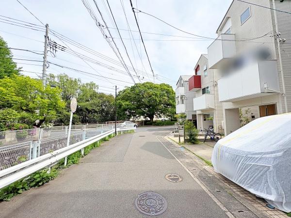 川崎市中古戸建駅歩9分LDK吹抜け納戸
