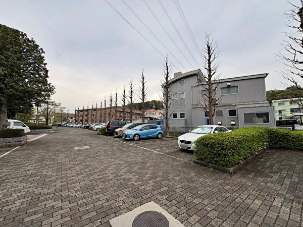 エステスクエア成瀬弐番館【角住戸WICパントリー】