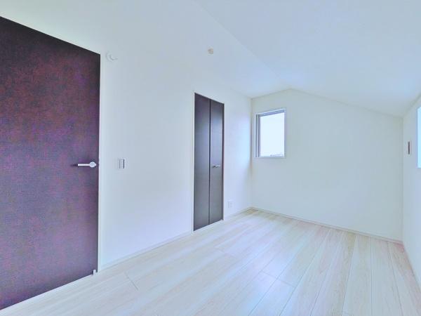 【1号棟】横浜市旭区新築戸建　LDK20帖　カースぺ2台