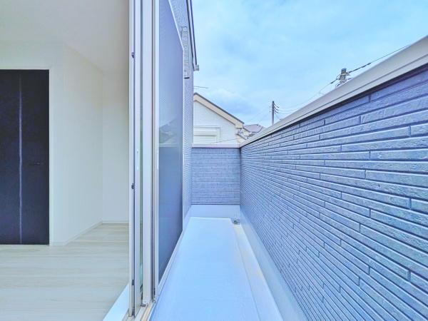 【1号棟】横浜市旭区新築戸建　LDK20帖　カースぺ2台