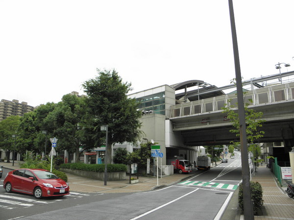 横浜市泉区緑園３丁目の土地(ファミリーマート緑園都市駅西口店)