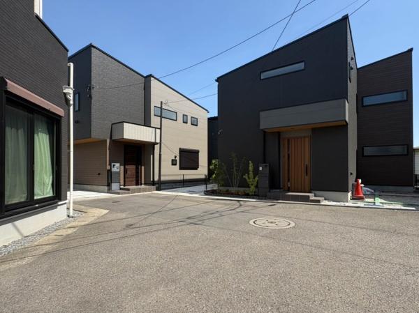【1号棟】港南区新築戸建LDK19帖以上