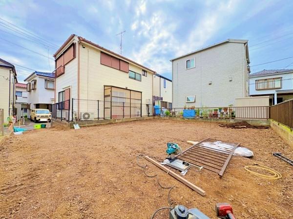 川崎市新築戸建備蓄倉庫南面道路接道