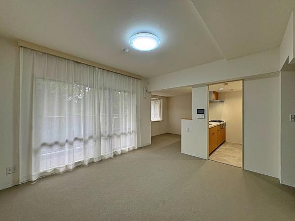 新ゆりグリーンタウン楠街区４号棟【南面バルコニー】