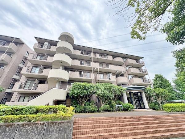 新ゆりグリーンタウン楠街区４号棟【南面バルコニー】