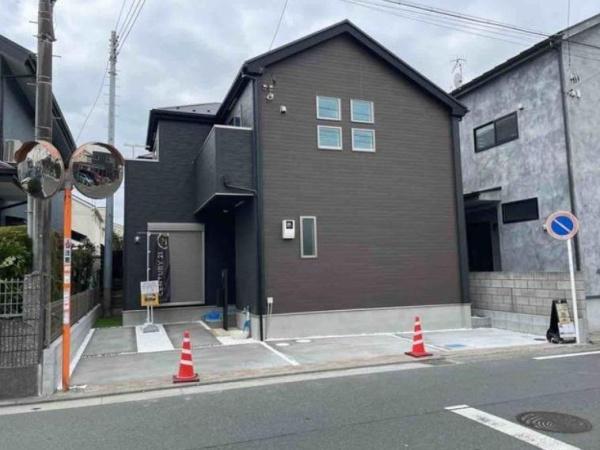 【1号棟】茅ヶ崎市新築戸建2台駐車可パントリー
