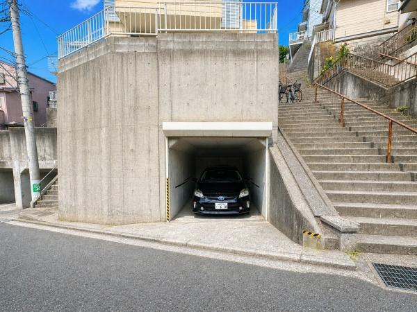 金沢区中古戸建駅歩5分WIC2面バルコニー