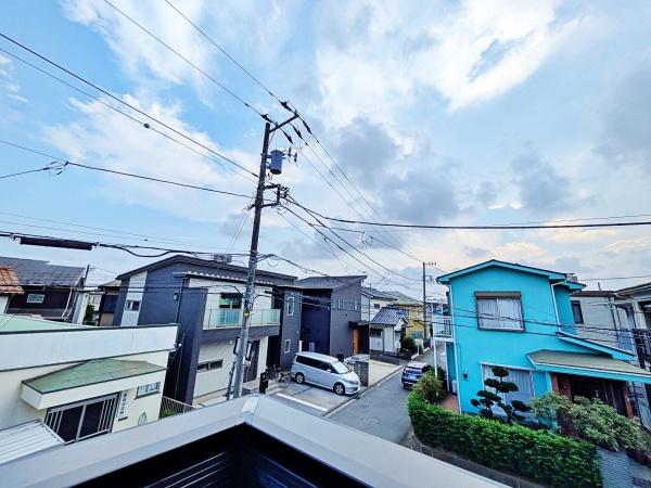 瀬谷区新築戸建カースペース並列3台南西角地