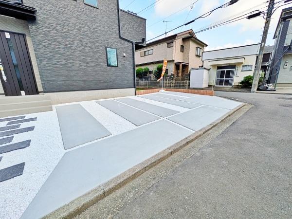 瀬谷区新築戸建カースペース並列3台南西角地