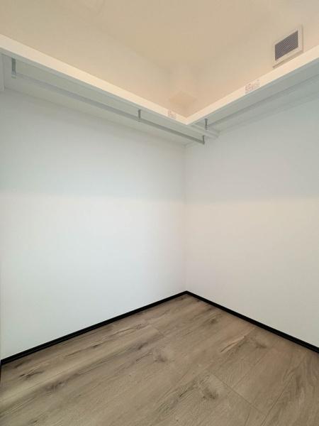 【1号棟】藤沢市新築戸建ビルトイン車庫LDK18帖