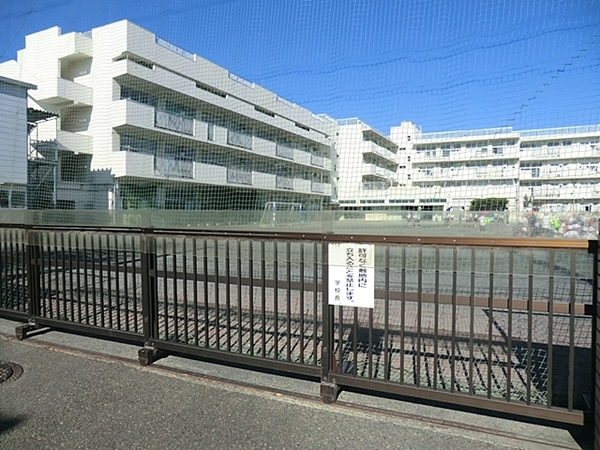 【1号棟】青葉区新築戸建2台駐車可ファミクロ(横浜市立みたけ台小学校)
