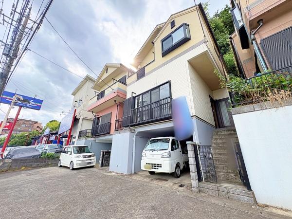 緑区中古戸建地下車庫駅歩10分4DK